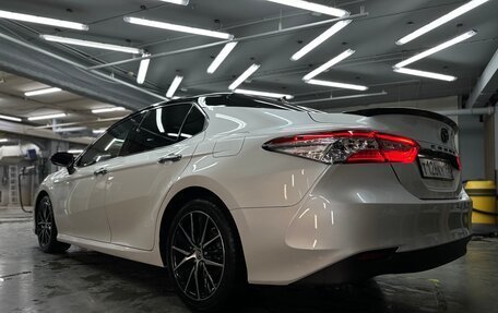 Toyota Camry, 2019 год, 2 900 000 рублей, 3 фотография