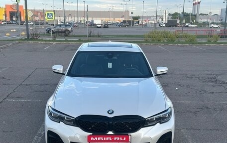 BMW 3 серия, 2019 год, 3 390 000 рублей, 9 фотография