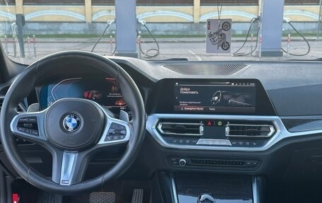 BMW 3 серия, 2019 год, 3 390 000 рублей, 11 фотография