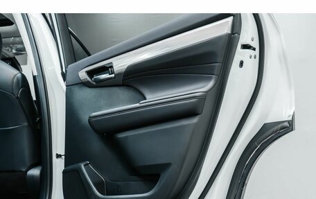 Toyota Highlander, 2025 год, 7 600 000 рублей, 10 фотография