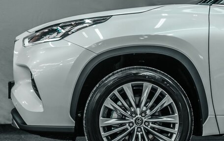 Toyota Highlander, 2025 год, 7 600 000 рублей, 6 фотография