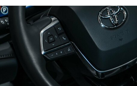 Toyota Highlander, 2025 год, 7 600 000 рублей, 21 фотография