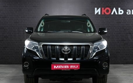 Toyota Land Cruiser Prado 150 рестайлинг 2, 2016 год, 3 750 000 рублей, 2 фотография