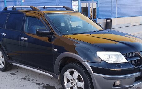 Mitsubishi Outlander III рестайлинг 3, 2005 год, 500 000 рублей, 9 фотография
