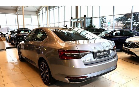 Skoda Superb III рестайлинг, 2025 год, 3 600 000 рублей, 3 фотография