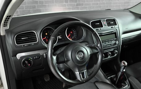 Volkswagen Golf VI, 2010 год, 900 000 рублей, 13 фотография