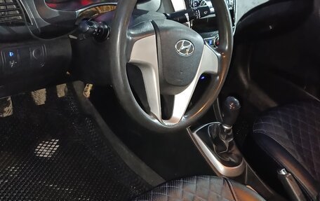 Hyundai Solaris II рестайлинг, 2014 год, 590 000 рублей, 12 фотография
