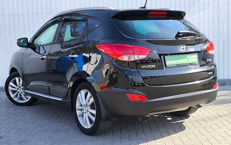 Hyundai ix35 I рестайлинг, 2011 год, 1 599 000 рублей, 2 фотография