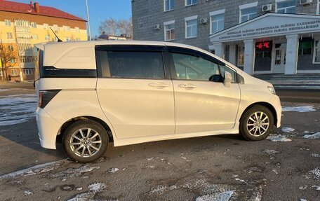 Honda Freed I, 2014 год, 1 300 000 рублей, 3 фотография