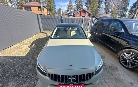 Mercedes-Benz C-Класс, 2018 год, 2 900 000 рублей, 4 фотография
