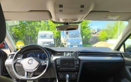 Volkswagen Passat B8 рестайлинг, 2015 год, 1 800 000 рублей, 7 фотография