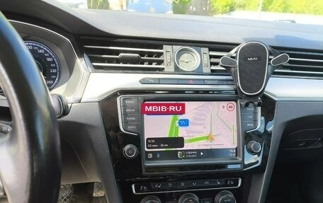 Volkswagen Passat B8 рестайлинг, 2015 год, 1 800 000 рублей, 8 фотография