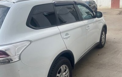 Mitsubishi Outlander III рестайлинг 3, 2014 год, 1 350 000 рублей, 1 фотография