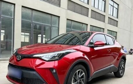 Toyota C-HR I рестайлинг, 2021 год, 1 630 000 рублей, 1 фотография