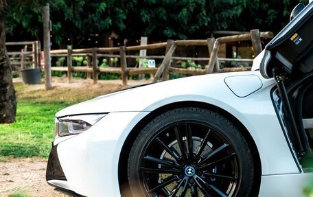 BMW i8 I рестайлинг, 2020 год, 8 500 000 рублей, 7 фотография