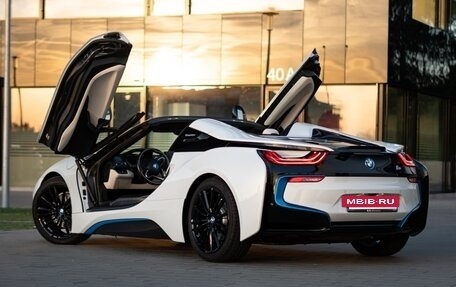BMW i8 I рестайлинг, 2020 год, 8 500 000 рублей, 2 фотография