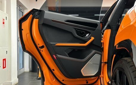 Lamborghini Urus I, 2025 год, 53 000 000 рублей, 39 фотография