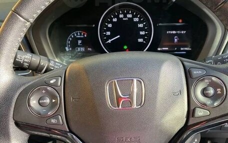 Honda Vezel, 2020 год, 1 890 000 рублей, 2 фотография