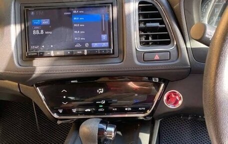 Honda Vezel, 2020 год, 1 890 000 рублей, 5 фотография