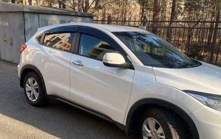 Honda Vezel, 2020 год, 1 890 000 рублей, 3 фотография