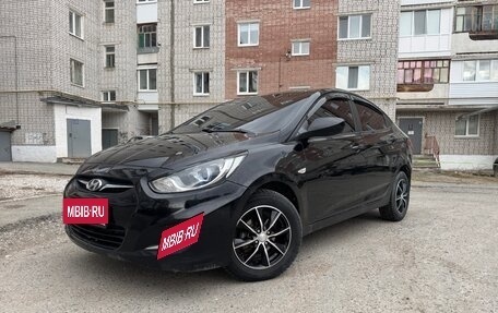 Hyundai Solaris II рестайлинг, 2011 год, 750 000 рублей, 2 фотография