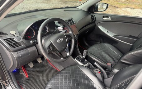 Hyundai Solaris II рестайлинг, 2011 год, 750 000 рублей, 7 фотография