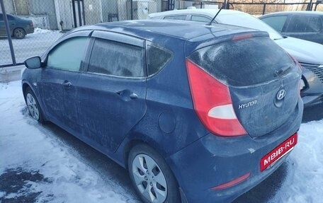 Hyundai Solaris II рестайлинг, 2015 год, 904 000 рублей, 2 фотография