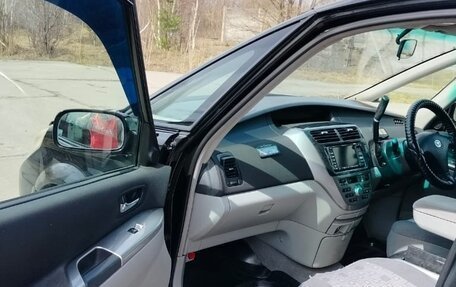 Toyota Opa I рестайлинг, 2002 год, 630 000 рублей, 7 фотография