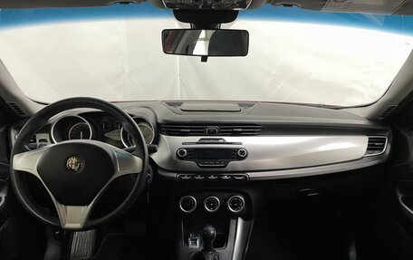 Alfa Romeo Giulietta, 2013 год, 1 160 000 рублей, 10 фотография