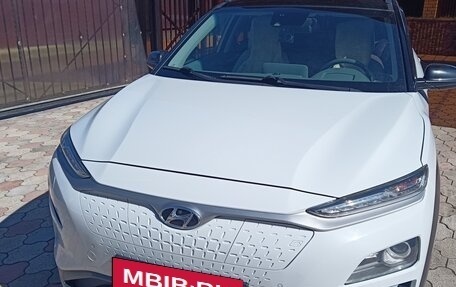 Hyundai Kona I, 2018 год, 2 500 000 рублей, 3 фотография