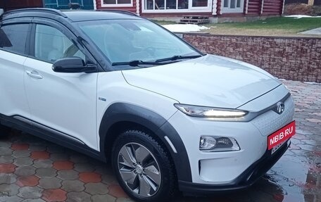 Hyundai Kona I, 2018 год, 2 500 000 рублей, 10 фотография