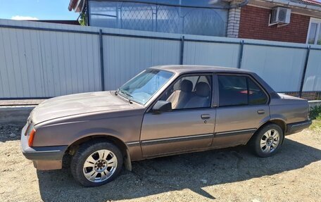 Opel Ascona C, 1987 год, 110 000 рублей, 2 фотография