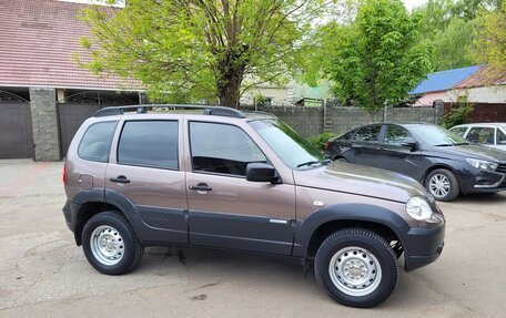 Chevrolet Niva I рестайлинг, 2014 год, 626 000 рублей, 5 фотография