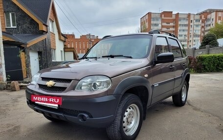 Chevrolet Niva I рестайлинг, 2014 год, 626 000 рублей, 2 фотография