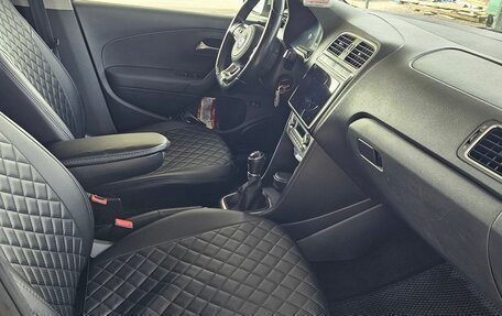 Volkswagen Polo VI (EU Market), 2015 год, 950 000 рублей, 9 фотография