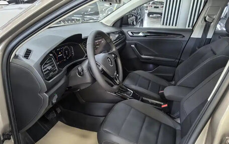 Volkswagen T-Roc I, 2022 год, 1 900 000 рублей, 8 фотография