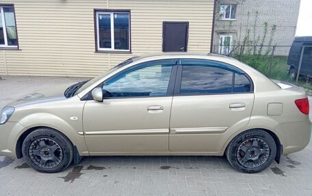 KIA Rio II, 2009 год, 690 000 рублей, 3 фотография
