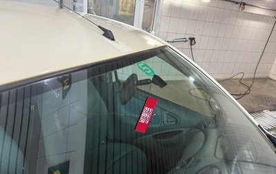 Toyota Vitz, 2000 год, 380 000 рублей, 1 фотография