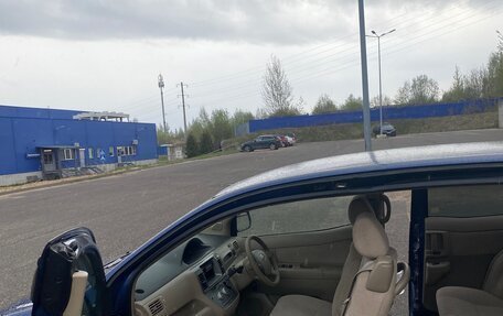 Toyota Raum II, 2003 год, 590 000 рублей, 6 фотография