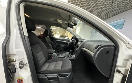 Skoda Octavia, 2010 год, 888 000 рублей, 10 фотография