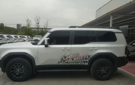 Toyota Land Cruiser Prado, 2024 год, 8 500 000 рублей, 5 фотография