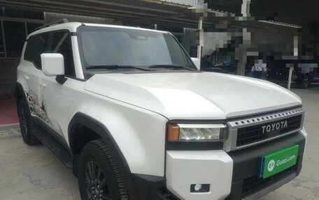 Toyota Land Cruiser Prado, 2024 год, 8 500 000 рублей, 4 фотография