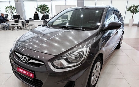 Hyundai Solaris II рестайлинг, 2012 год, 607 000 рублей, 1 фотография