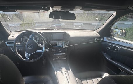 Mercedes-Benz E-Класс, 2015 год, 2 700 000 рублей, 6 фотография