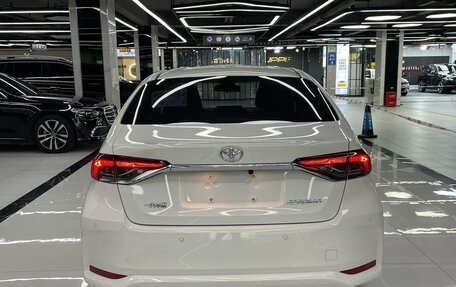 Toyota Corolla, 2022 год, 2 100 000 рублей, 5 фотография