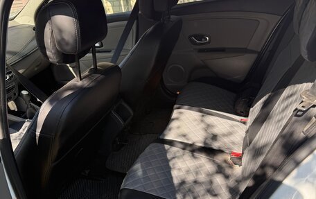Renault Megane III, 2010 год, 800 000 рублей, 13 фотография