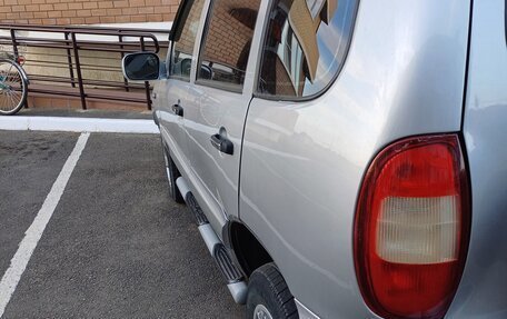 Chevrolet Niva I рестайлинг, 2005 год, 450 000 рублей, 7 фотография