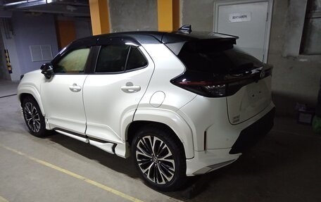 Toyota Yaris Cross, 2020 год, 2 000 000 рублей, 4 фотография