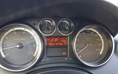 Peugeot 308 II, 2011 год, 850 000 рублей, 11 фотография