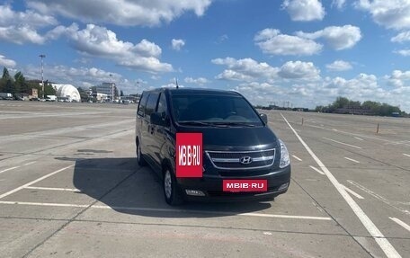 Hyundai Grand Starex Grand Starex I рестайлинг 2, 2008 год, 950 000 рублей, 6 фотография